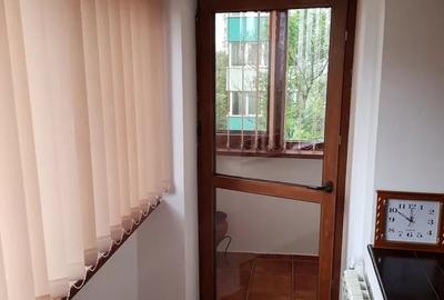 Apartament cu 2 camere decomandat, mobilat în Titulescu - 7