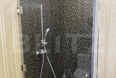 Casă cu 5 camere cu Teren 500 Mp în Central