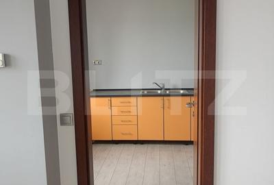 Spațiu comercial, de 185 mp, în Libertății - 4