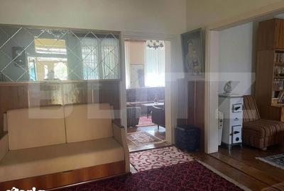 Casă cu 4 camere cu Teren 275 Mp în Central - 2