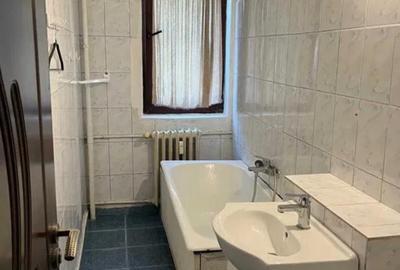 Garsonieră decomandată în Militari