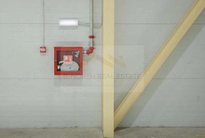 Spațiu comercial, de 2,000 mp, în Central - 18