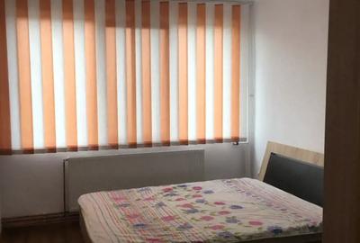 Apartament cu 2 camere decomandat în Circumvalațiunii