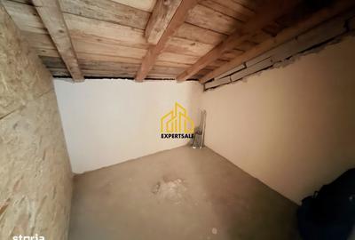 Casă cu 5 camere cu Teren 200 Mp în Central - 8