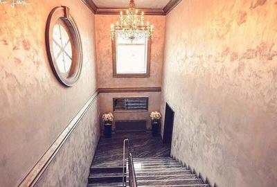 Spațiu comercial, de 2,600 mp, în Central - 4