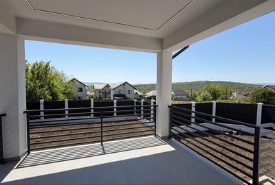 Casă cu 4 camere în Valea Adâncă - 1