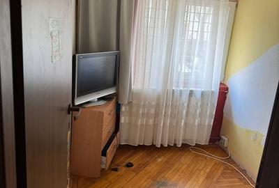 Apartament cu 4 camere decomandat în Vitan - 1