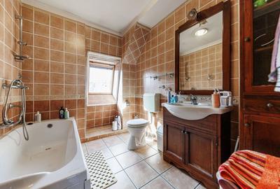 Casă individuală cu 8 camere cu Canalizare în Complex Studențesc - 22