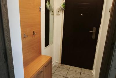 Apartament cu 2 camere semidecomandat în Brâncoveanu