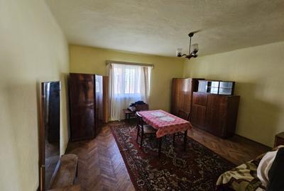 Casă cu 4 camere în Central - 3