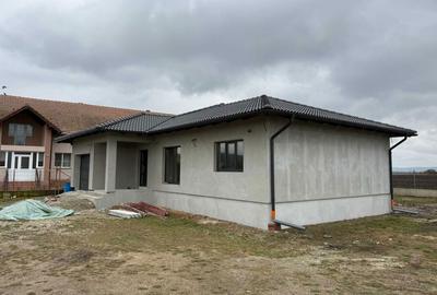 Casă cu 4 camere în Luna - 8