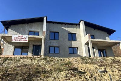 Casă cu 3 camere în Central - 14