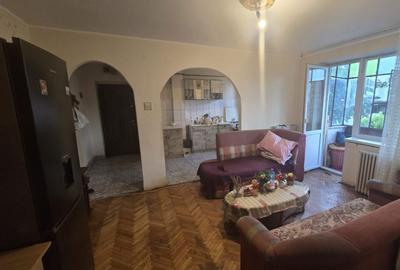 Apartament cu 2 camere decomandat în 1 Mai - 8