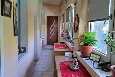 Casă cu 5 camere cu Teren 500 Mp în Central - 4