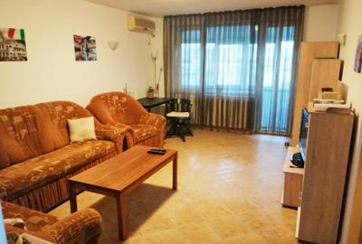 Apartament cu 2 camere, mobilat în Sala Palatului