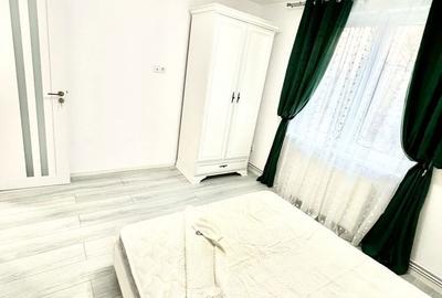 Apartament cu 2 camere decomandat în 7 Noiembrie - 7