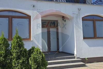 Spațiu comercial, de 320 mp, în Central - 5