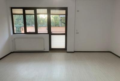 Vilă P+1+M – 3 camere + mansardă multifuncțională | Curte, parcare - 9