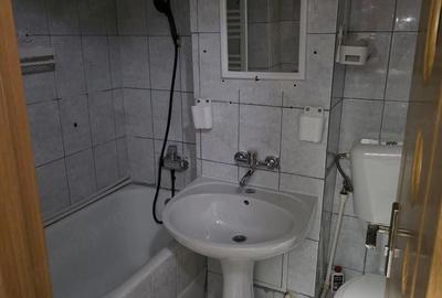 Garsonieră semidecomandată în Central - 1