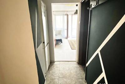 Garsonieră decomandată în Costin Georgian - 4