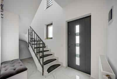 Casă cu 4 camere cu Teren 265 Mp în Olteni - 13