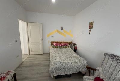 Casă cu 3 camere cu Canalizare în Remetea Mare - 9