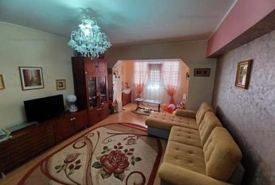 Apartament cu 2 camere decomandat în Apollo - 1