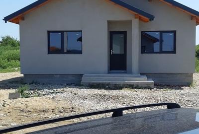 Casă cu 3 camere în Central