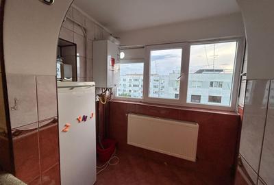 Apartament cu 3 camere semidecomandat, mobilat în Titan - 7