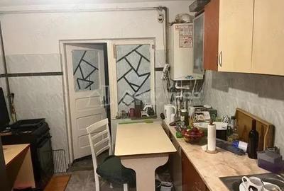 APARTAMENT 3 CAMERE DECOMANDAT INEL 2 - 7