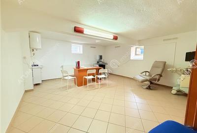 Afacere medicala complet functionala de vanzare in zona Centralaa Afacere medicala complet functionala de vanzare in zona Centralaa - 24