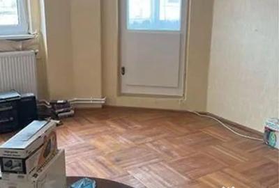 Apartament cu 3 camere decomandat în Central - 2