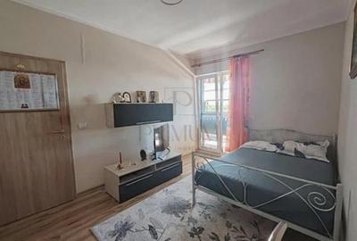 Apartament cu 3 camere decomandat în Buziașului - 4
