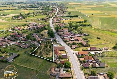 Casă individuală cu 3 camere în Sântionlunca