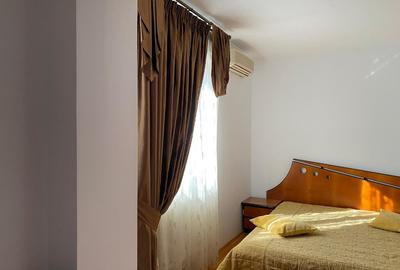 Zona Baneasa,Vila, superba, spatioasa, piscina,curte generoasa,etc.. - 2