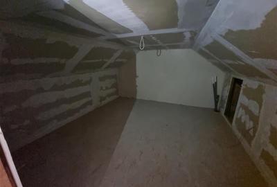 De vanzare casa la standarde ridicate 4 camere, 3 bai, garaj incorporat , 5 arii - 7