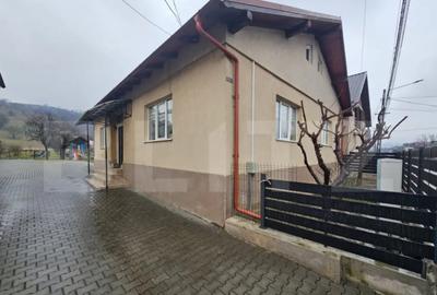 Casă cu 5 camere în Central - 2