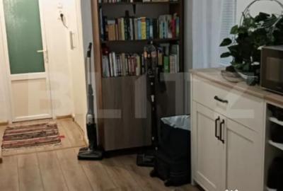 Apartament cu 3 camere semidecomandat în Central - 2