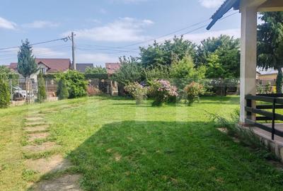 Casă cu 5 camere cu Teren 1000 Mp în Central