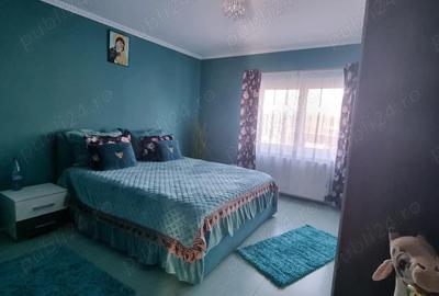 Casă cu 3 camere cu Teren 400 Mp în Central - 2