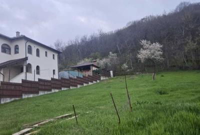 Teren de 580 mp, în Troianu - 2