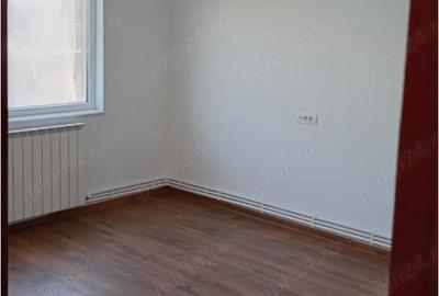 Apartament cu 3 camere decomandat în Central - 3
