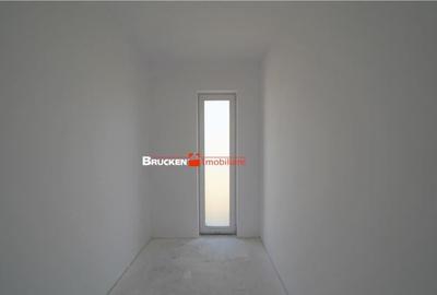 Casă cu 4 camere cu Teren 570 Mp în Iorga - 6