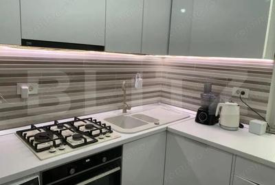 Apartament de 3 camere, loc de parcare + boxa, zona Pacurari - 11