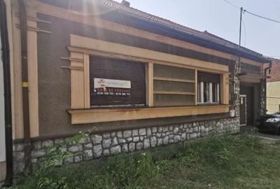 Casă de vânzare zona Horea - 2
