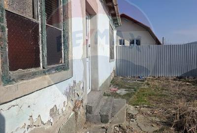 Casă cu 3 camere cu Teren 140 Mp în Central - 3