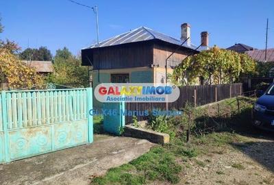 Vanzare casa batraneasca  si teren Raciu - 5