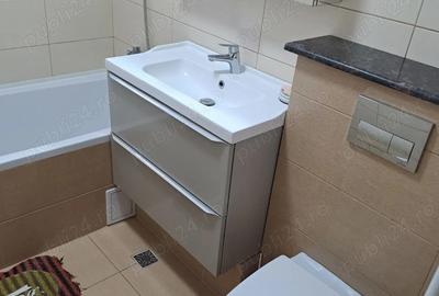 Apartament 3 camere, zona 80 apartamente, renovat - 6