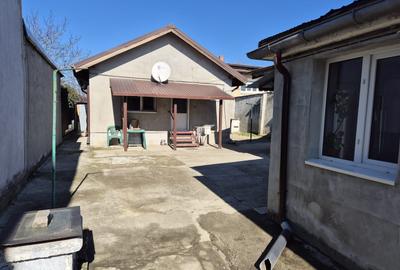 Chiajna - str Eroului, vanzare 2 corpuri de casa - 5