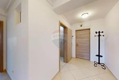 Apartament cu 3 camere decomandat în 13 Decembrie - 4